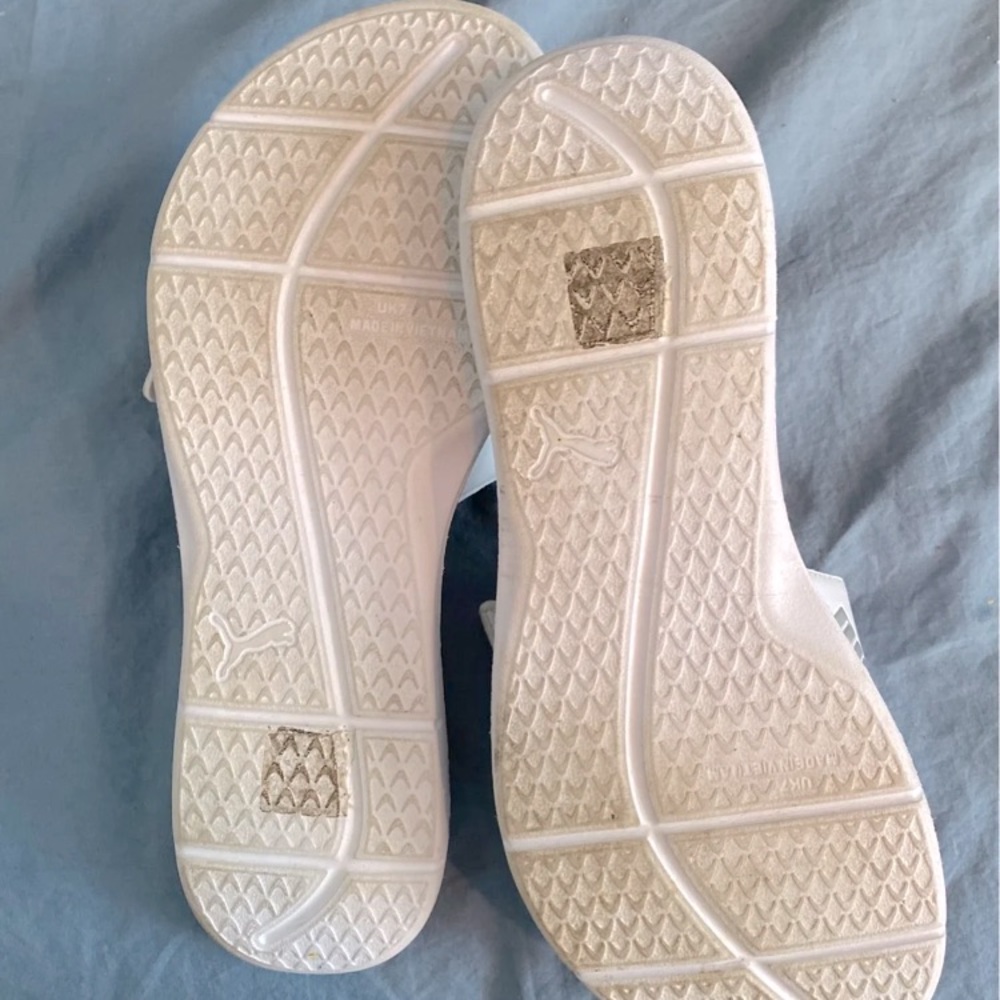 NWOT puma slides